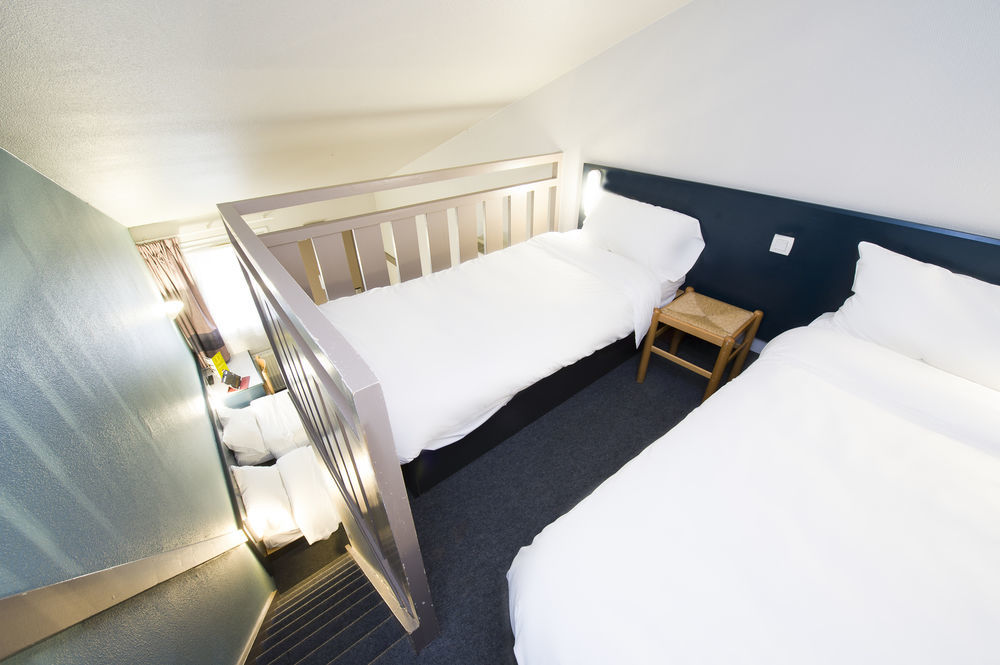 B&B Hôtel Moulins Toulon-sur-Allier Buitenkant foto