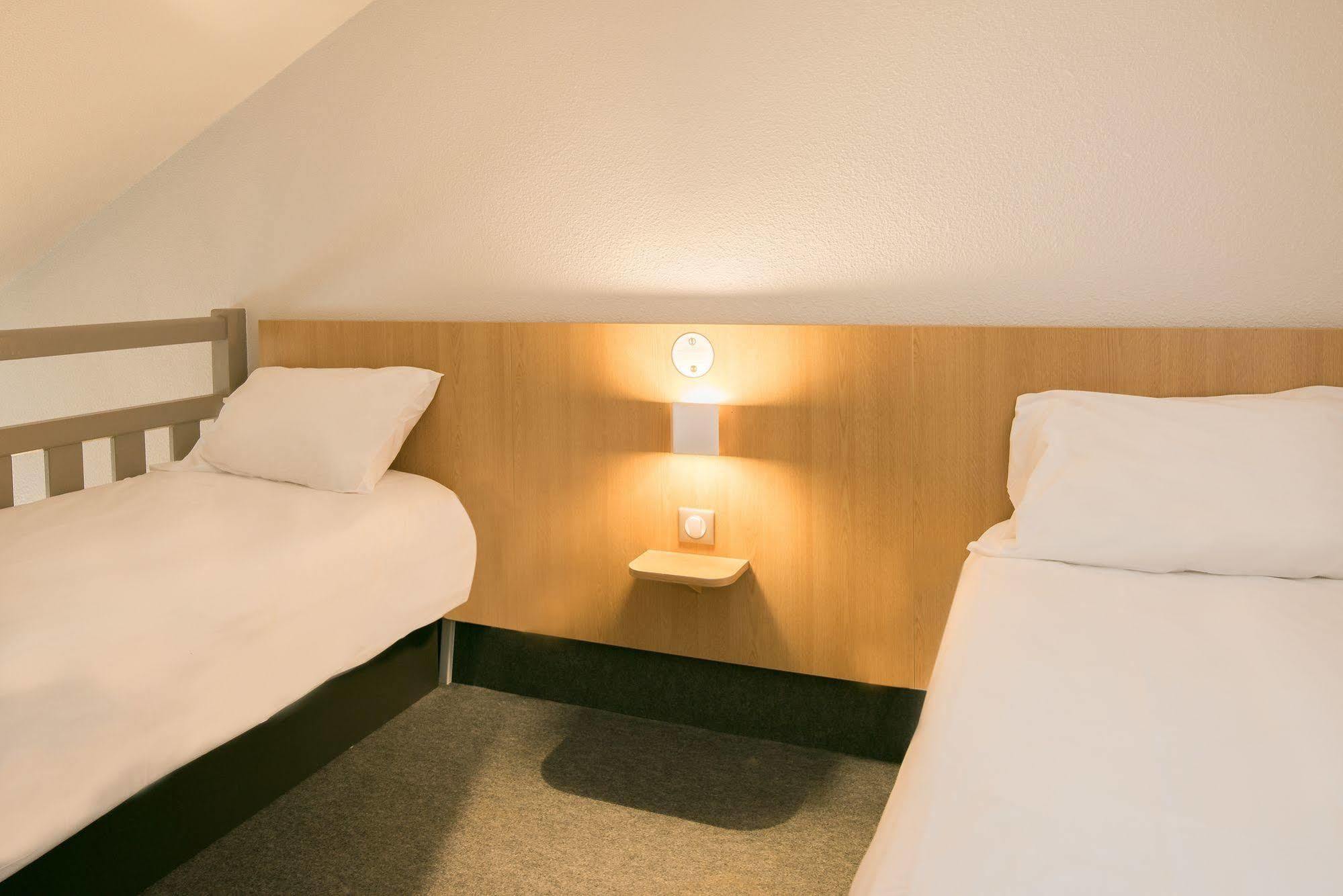B&B Hôtel Moulins Toulon-sur-Allier Buitenkant foto