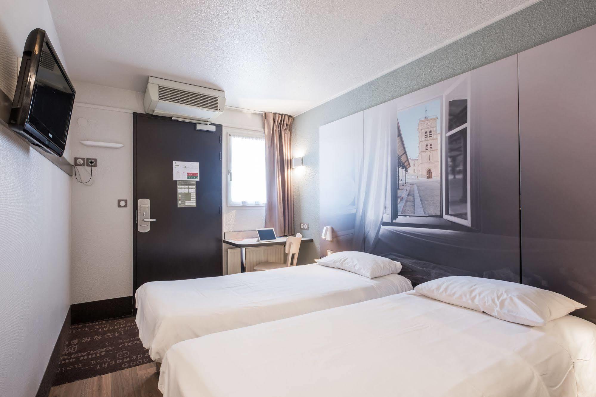 B&B Hôtel Moulins Toulon-sur-Allier Buitenkant foto