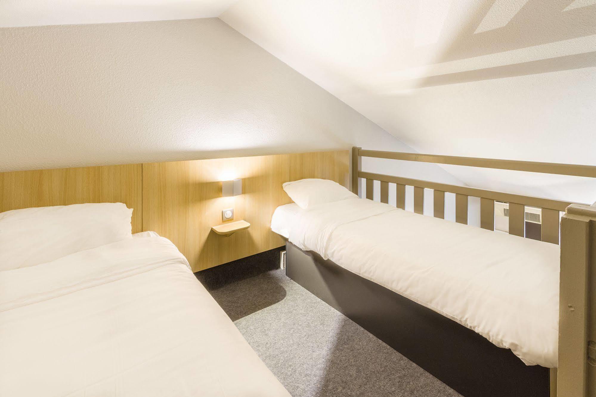 B&B Hôtel Moulins Toulon-sur-Allier Buitenkant foto